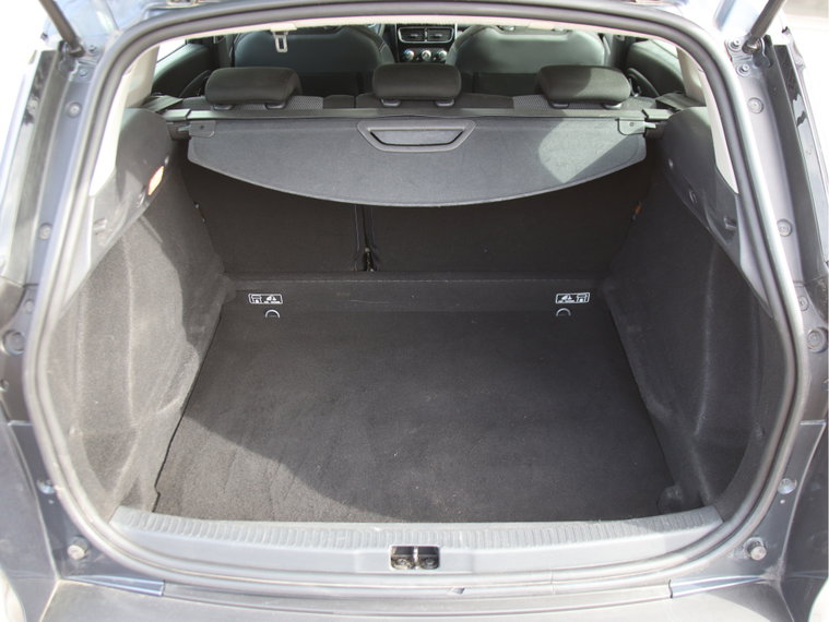 Vehicle Image 38