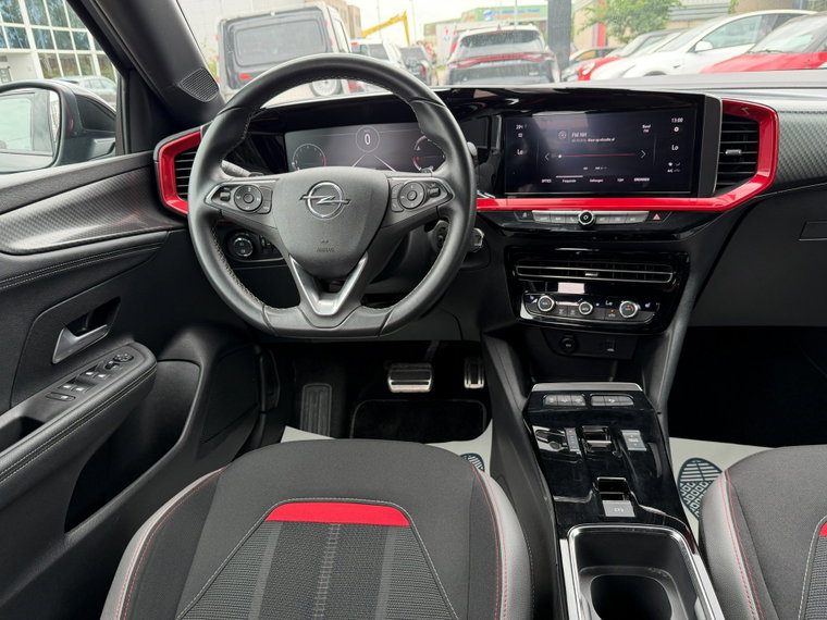 Vehicle Image 21