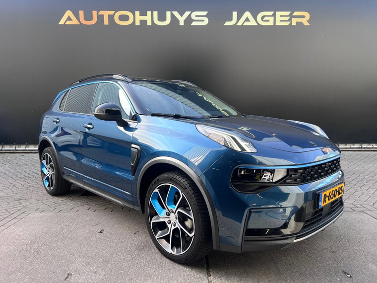 Vehicle Image 6