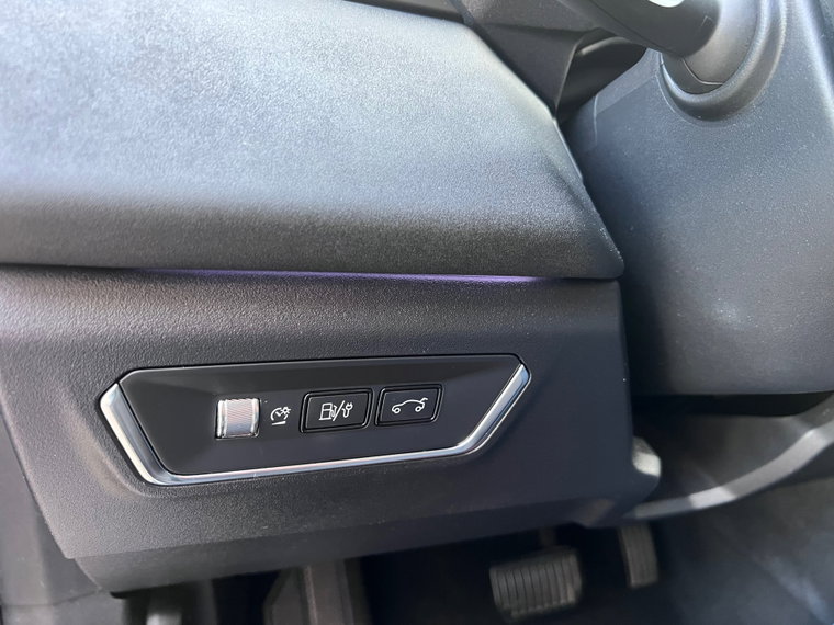 Vehicle Image 45