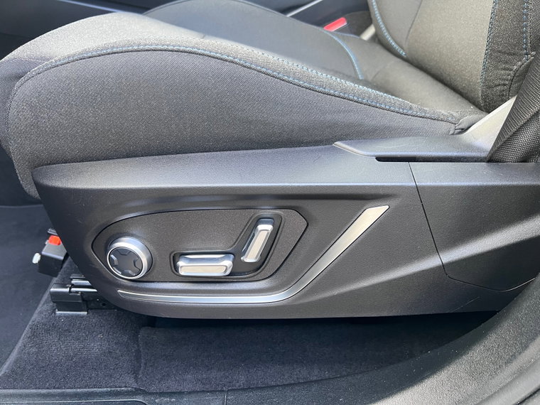 Vehicle Image 47
