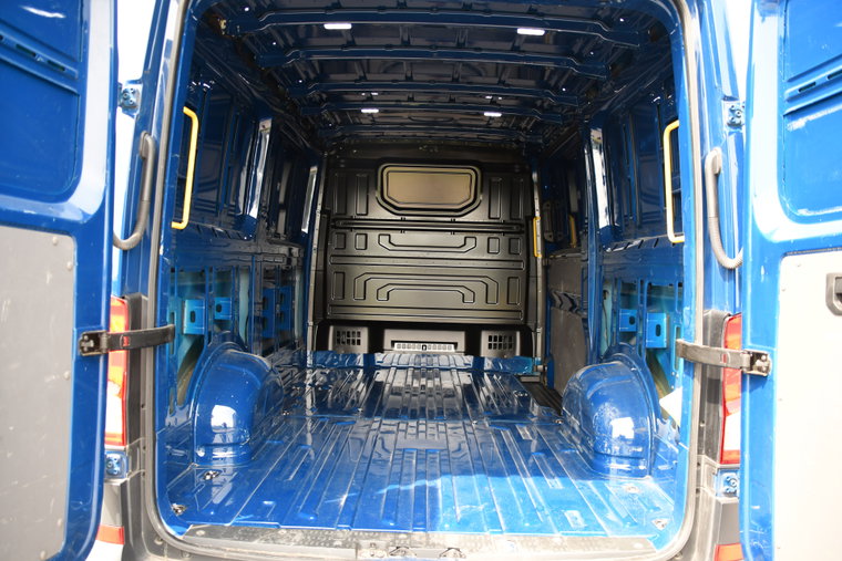 Vehicle Image 35