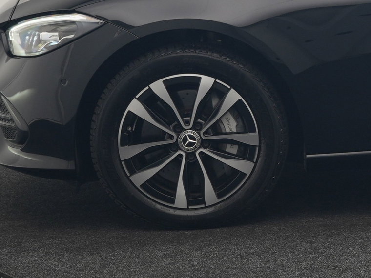 Vehicle Image 48