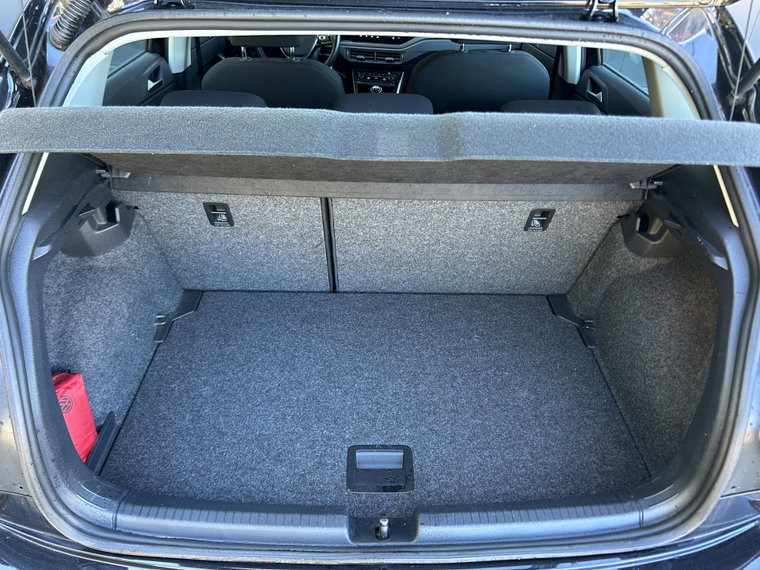Vehicle Image 26
