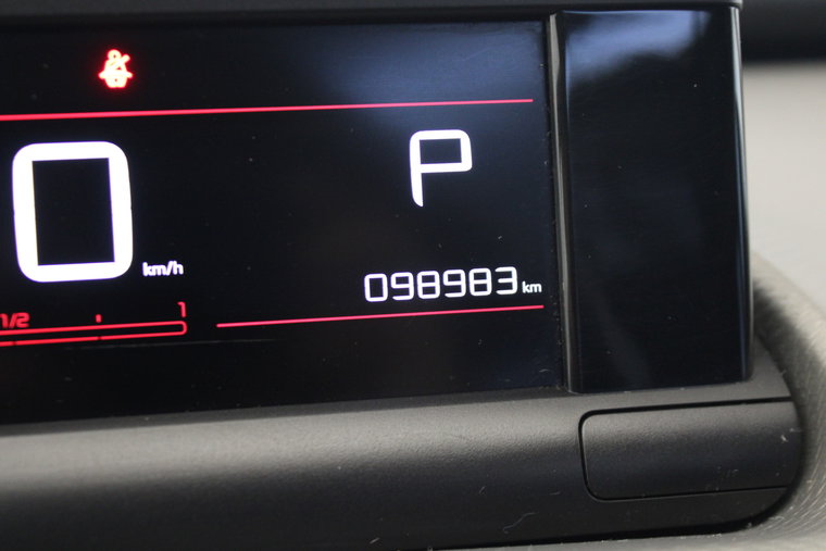 Vehicle Image 21