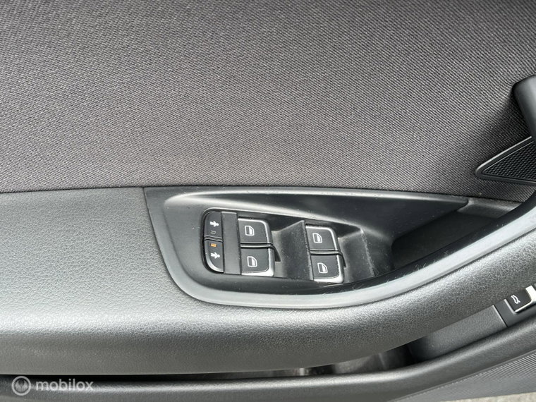 Vehicle Image 46