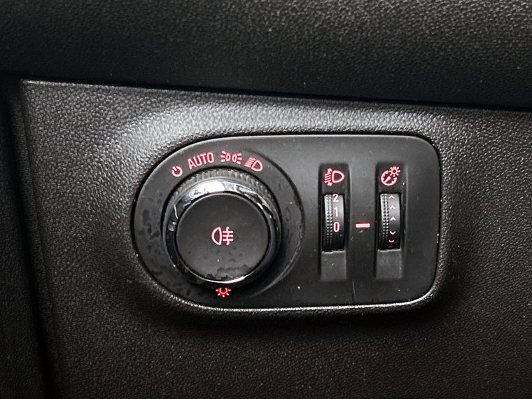 Vehicle Image 23
