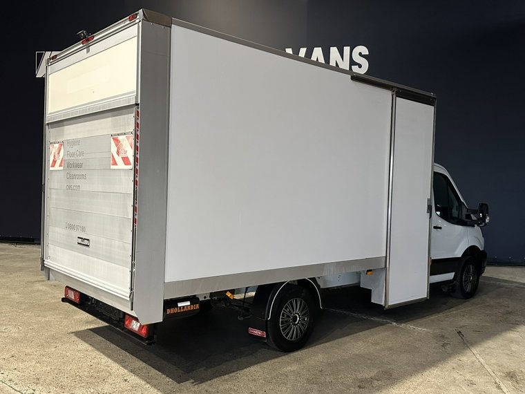 Vehicle Image 13