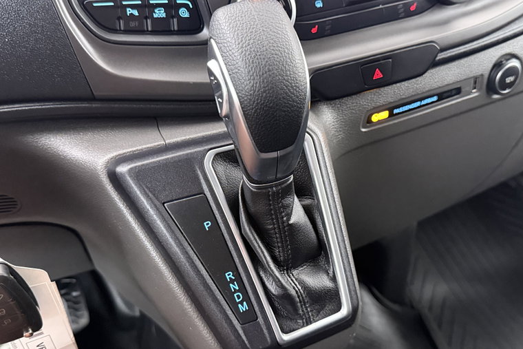 Vehicle Image 21