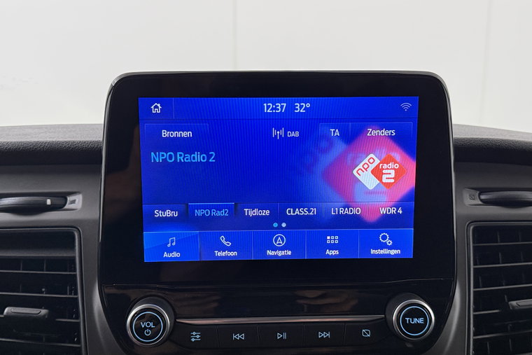 Vehicle Image 22