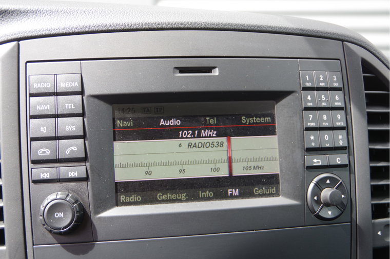 Vehicle Image 16