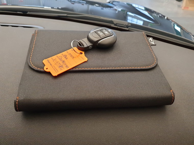 Vehicle Image 30