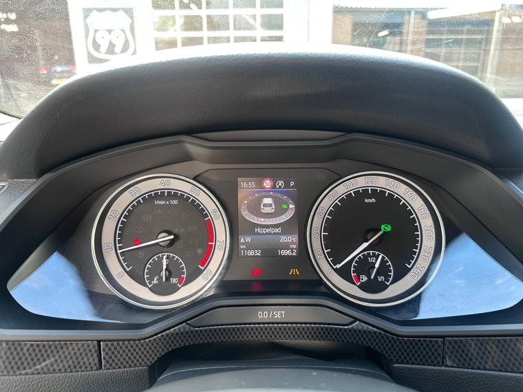 Vehicle Image 24