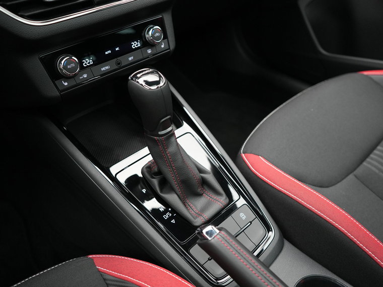 Vehicle Image 24