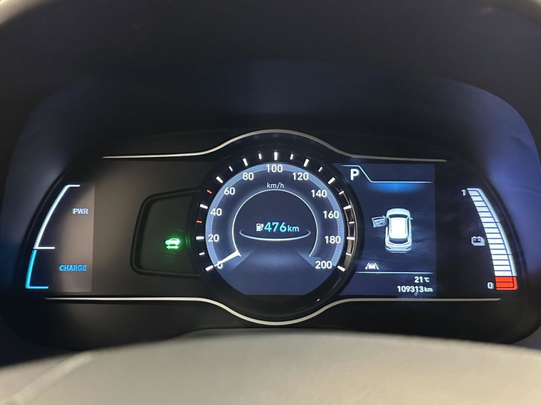 Vehicle Image 25