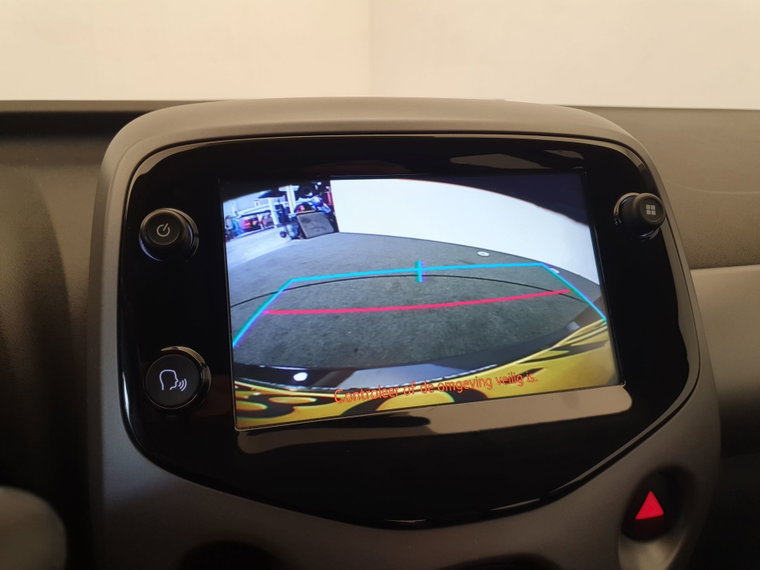 Vehicle Image 21