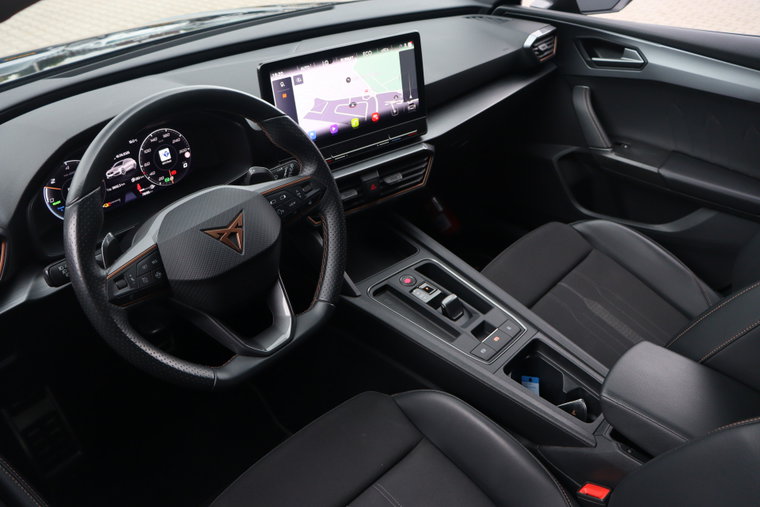 Vehicle Image 10