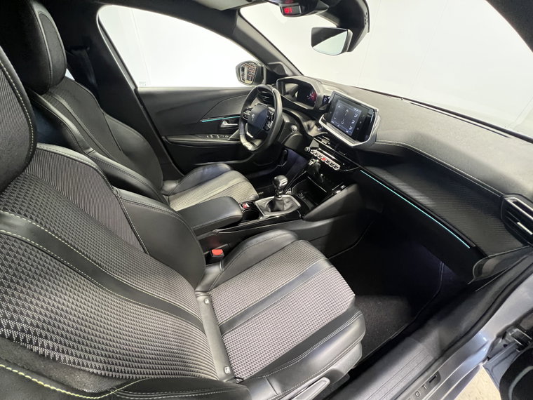 Vehicle Image 36