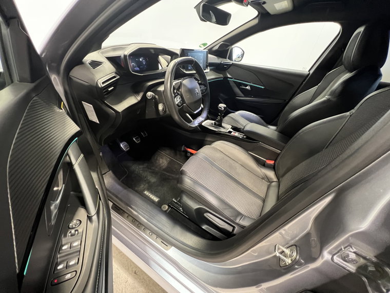 Vehicle Image 37