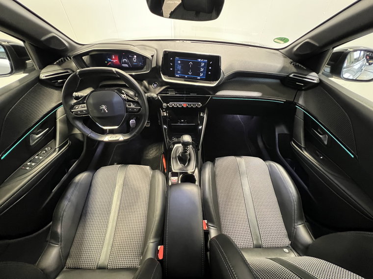 Vehicle Image 38