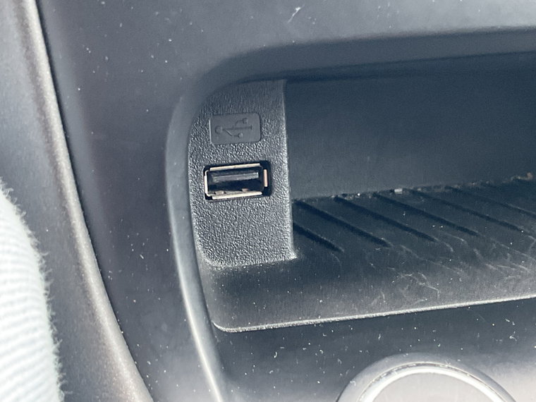 Vehicle Image 35
