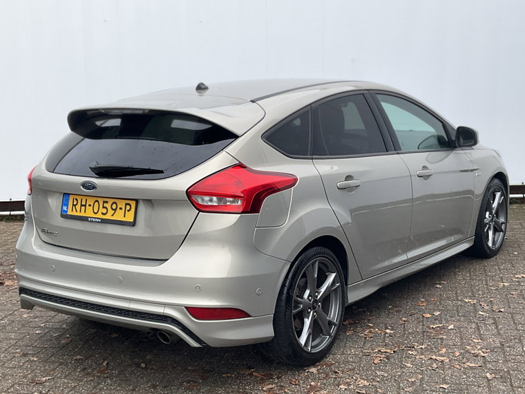 Vehicle Image 38
