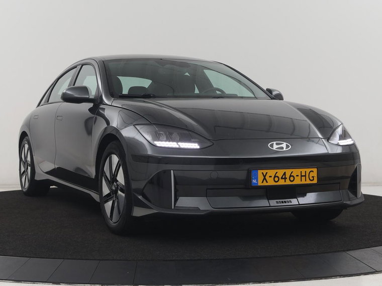 Vehicle Image 38