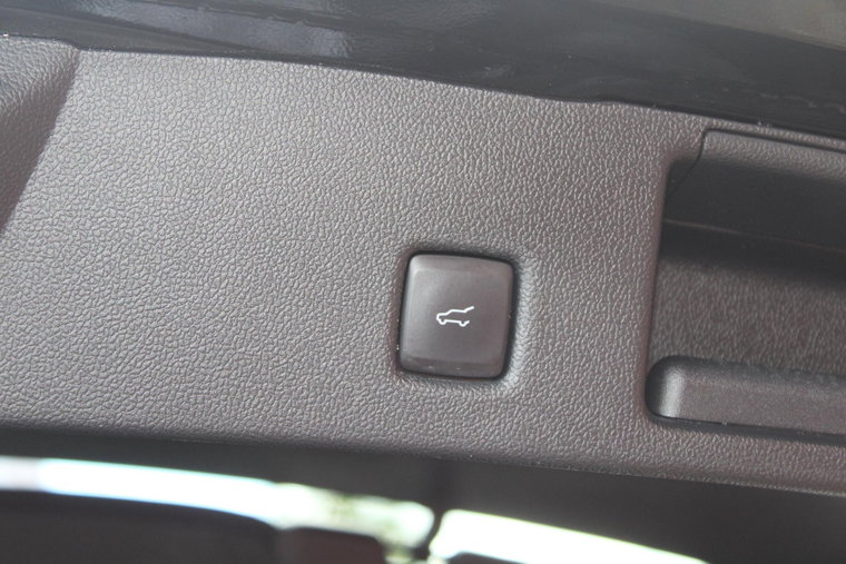 Vehicle Image 28