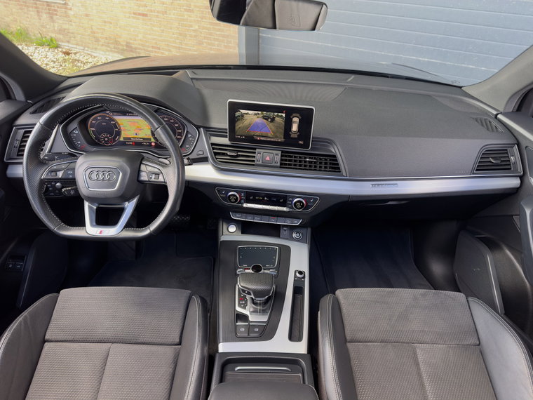 Vehicle Image 18