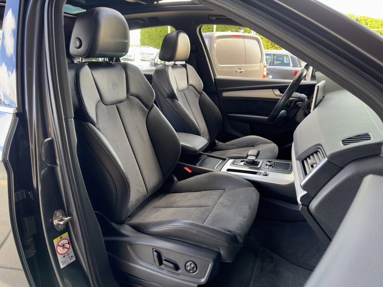 Vehicle Image 36