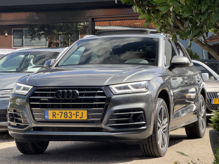 Vehicle Image 9
