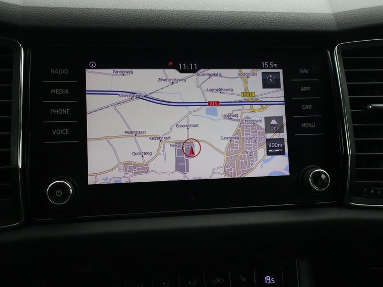 Vehicle Image 16