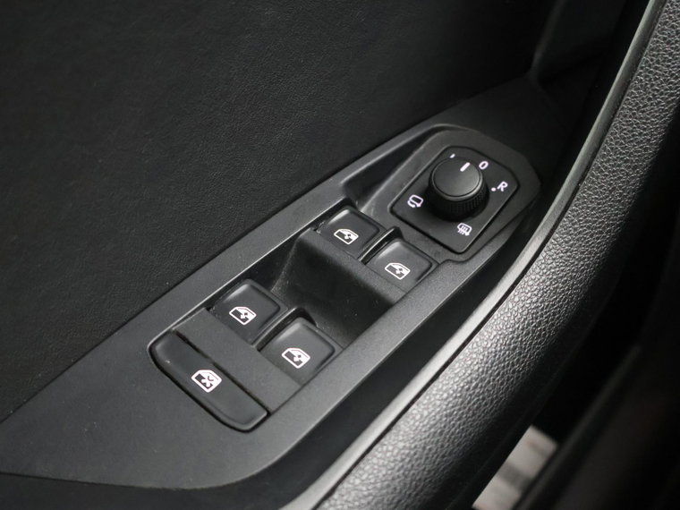 Vehicle Image 47
