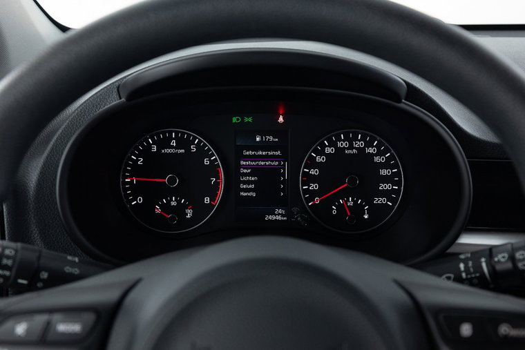 Vehicle Image 14
