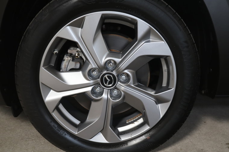 Vehicle Image 18