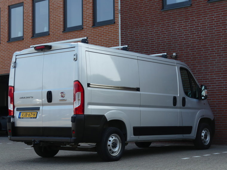 Vehicle Image 26