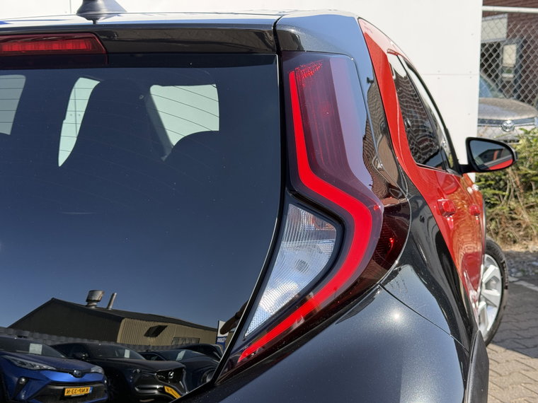 Vehicle Image 30