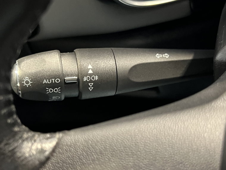 Vehicle Image 28
