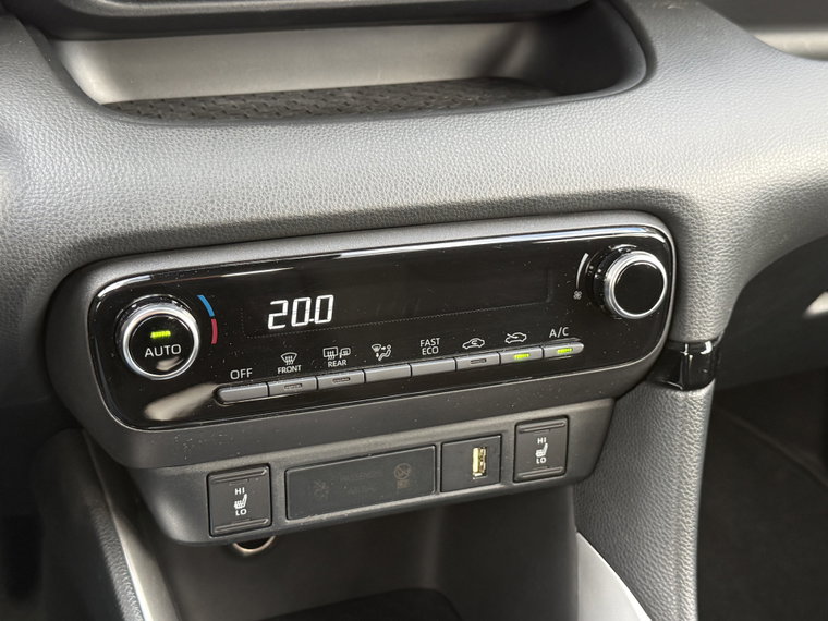 Vehicle Image 23