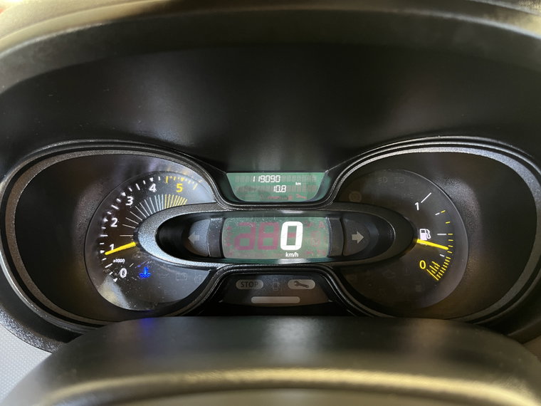 Vehicle Image 12