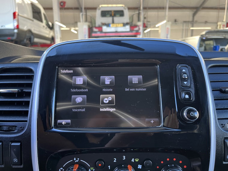 Vehicle Image 38
