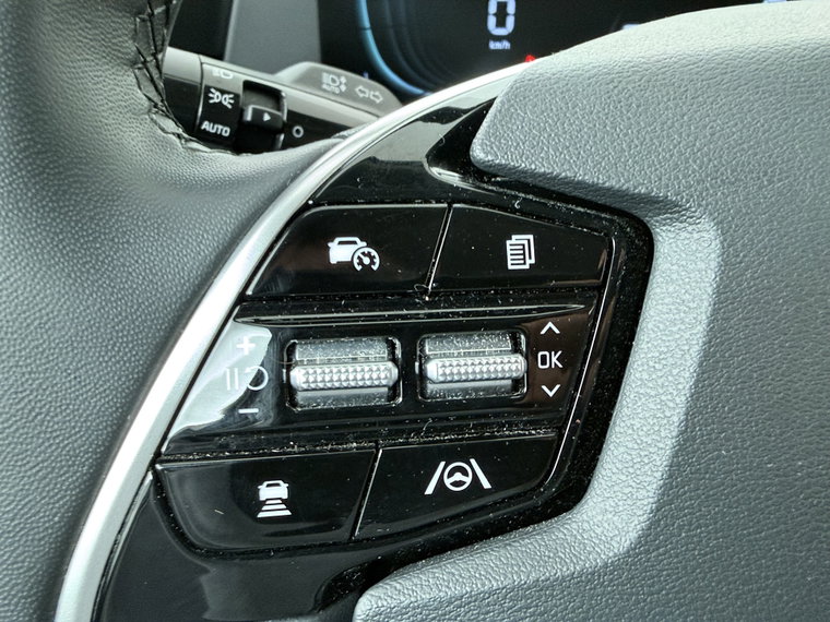 Vehicle Image 27