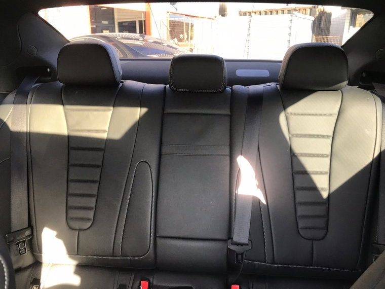 Vehicle Image 32
