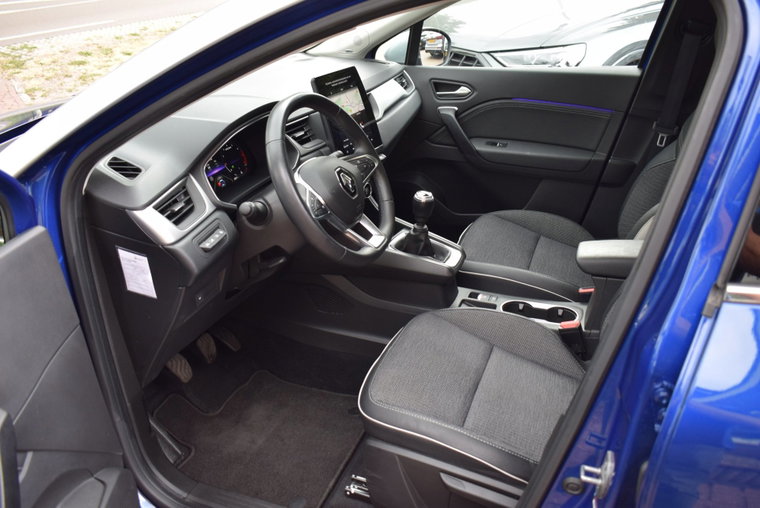 Vehicle Image 22