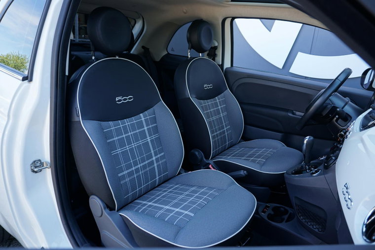Vehicle Image 16