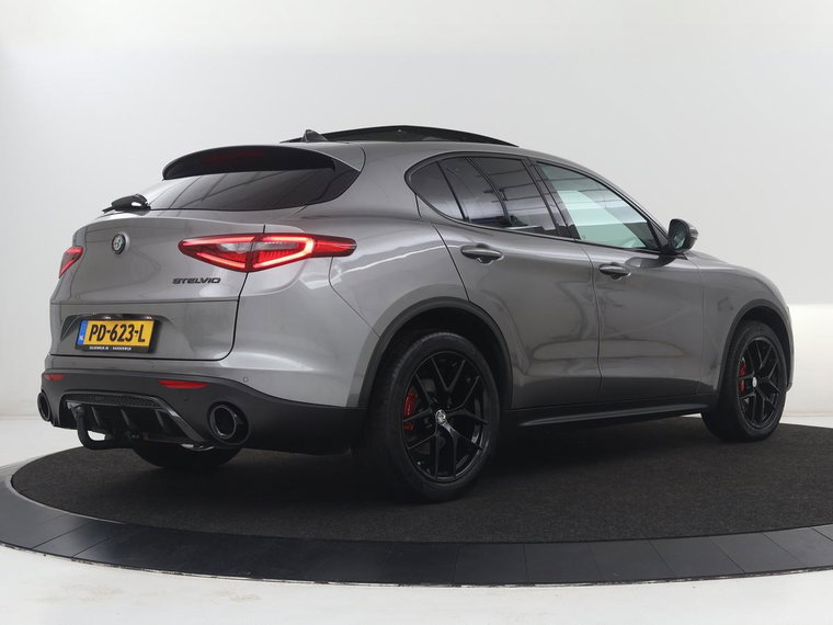 Vehicle Image 35