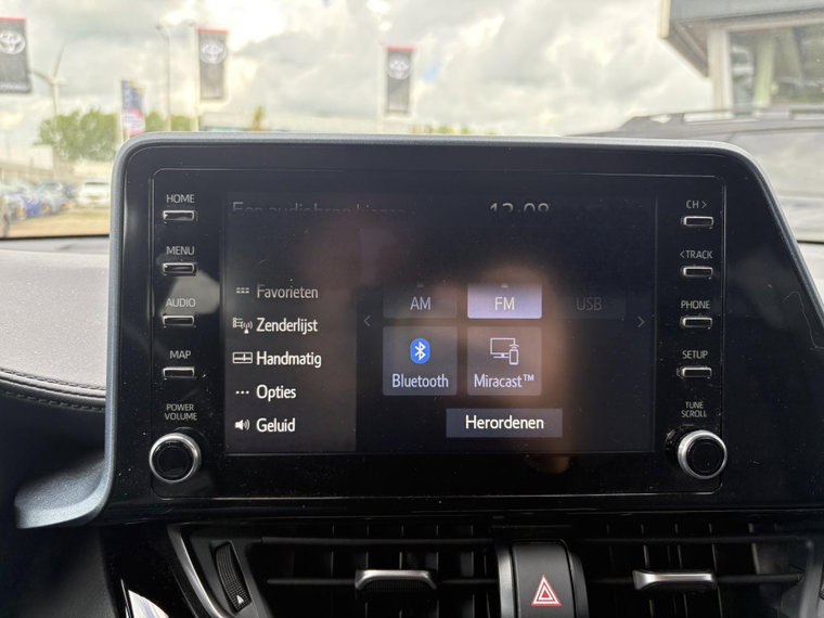 Vehicle Image 17