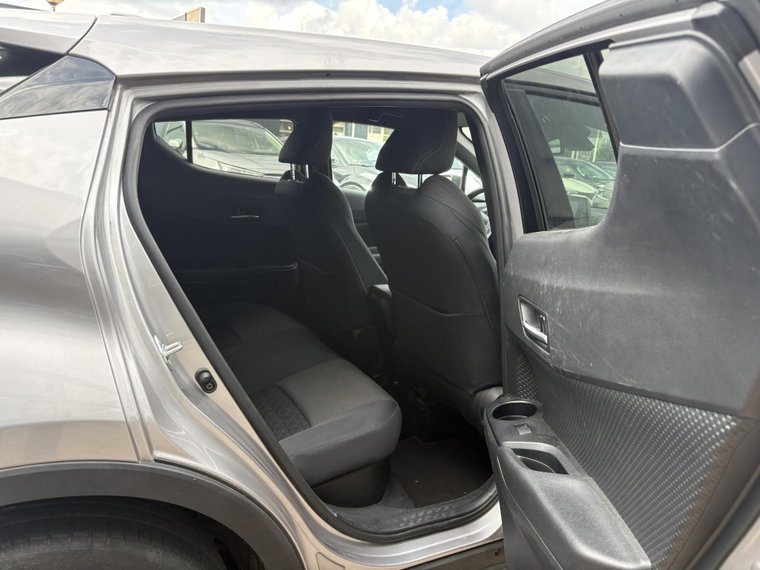 Vehicle Image 11