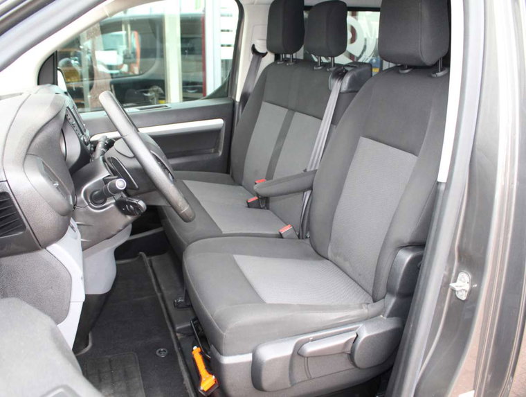 Vehicle Image 31