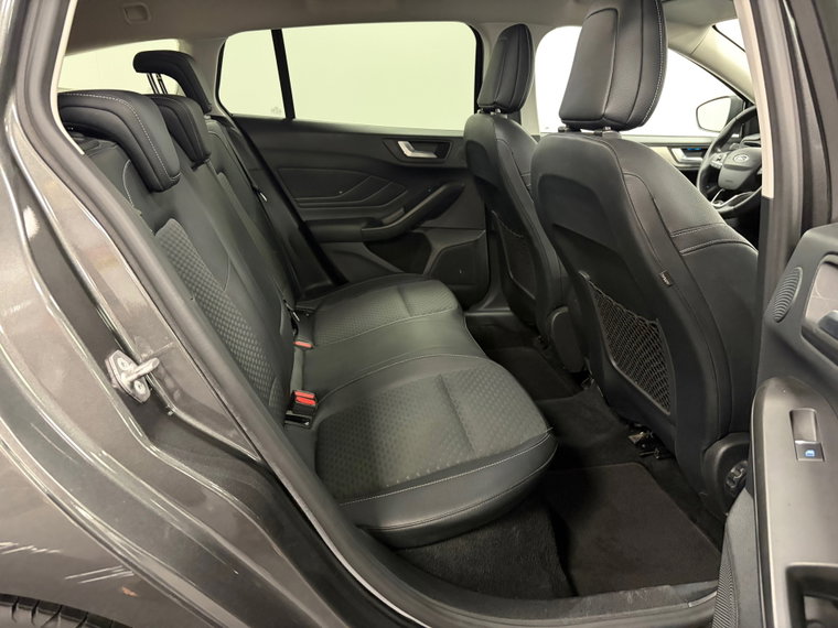 Vehicle Image 39